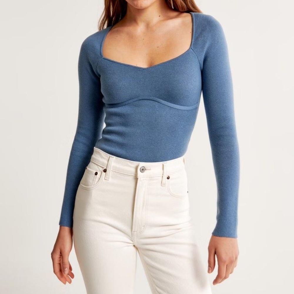 Abercrombie & Fitch Blue Long-Sleeve V-Neck Sweater